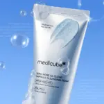 Medicube - Zero Pore SA Clear Capsule Cleansing Foam - Image 2