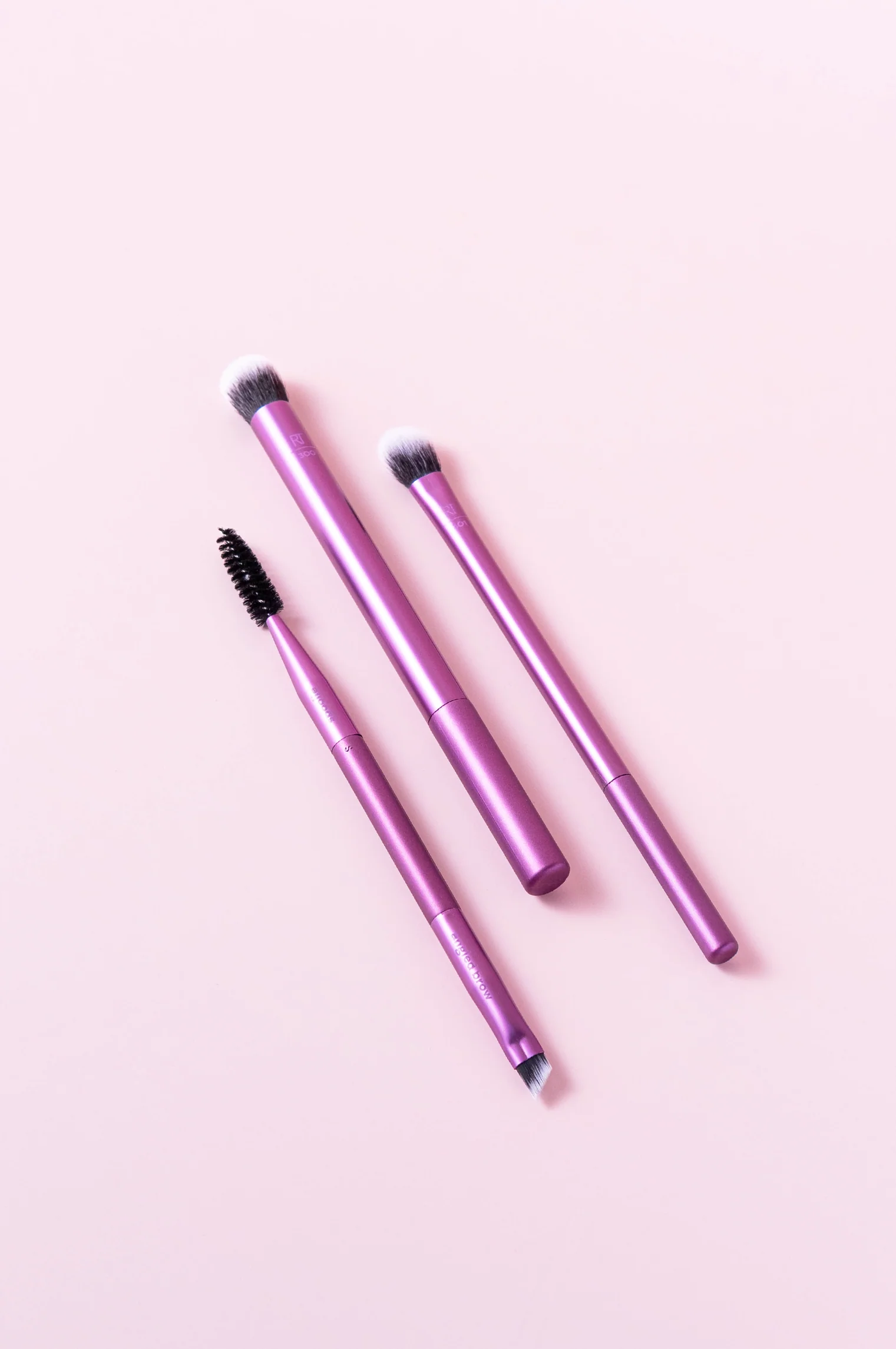 eye_shade_and_blend_trio_1521x.webp Real Techniques - Eye Shade & Blend Eye Makeup Brush Trio Set - Image 1