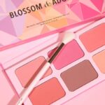 moira-eyeshadow-palette-blossom-and-adore